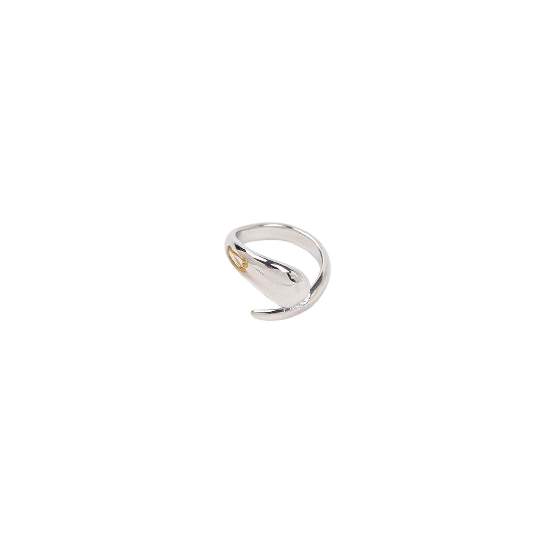 Γυναικείο δαχτυλίδι Avelis Curve Ring από ανοξείδωτο ατσάλι σε ασημί με minimal καμπύλο design από τη So Cute by Dimi