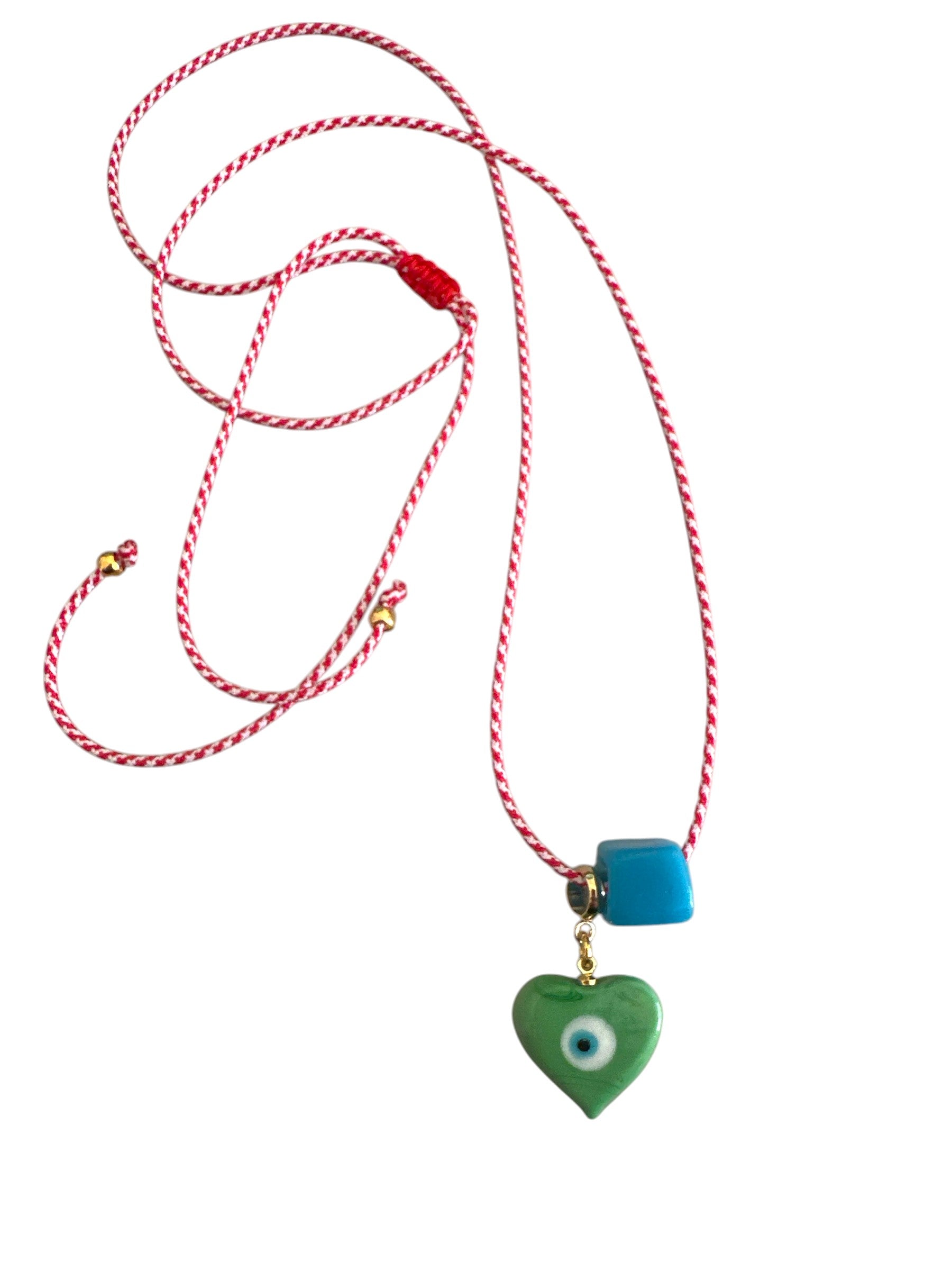 Χειροποίητο κολιέ Μάρτης Aegean Heart με lampwork καρδιά με μάτι και γυάλινο τυρκουάζ κύβο – So Cute by Dimi