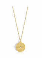 Ατσάλινο κολιέ κωνσταντινάτο με ζιργκόν στο κέντρο σε χρυσό χρώμα σε λευκό φόντο, So Cute by Dimi