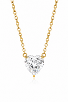 ELYSIA Heart Necklace ατσάλινο κολιέ με heart-cut ζιργκόν σε χρυσό χρώμα με minimal elegant αισθητική, κοντινή λήψη στο μοτίφ, σε λευκό φόντο, so cute by dimi