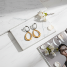 Ατσάλινα σκουλαρίκια με λεπτό οβάλ design μήκους 5,5 εκ σε mix χρυσο/ασημι, So Cute by Dimi
