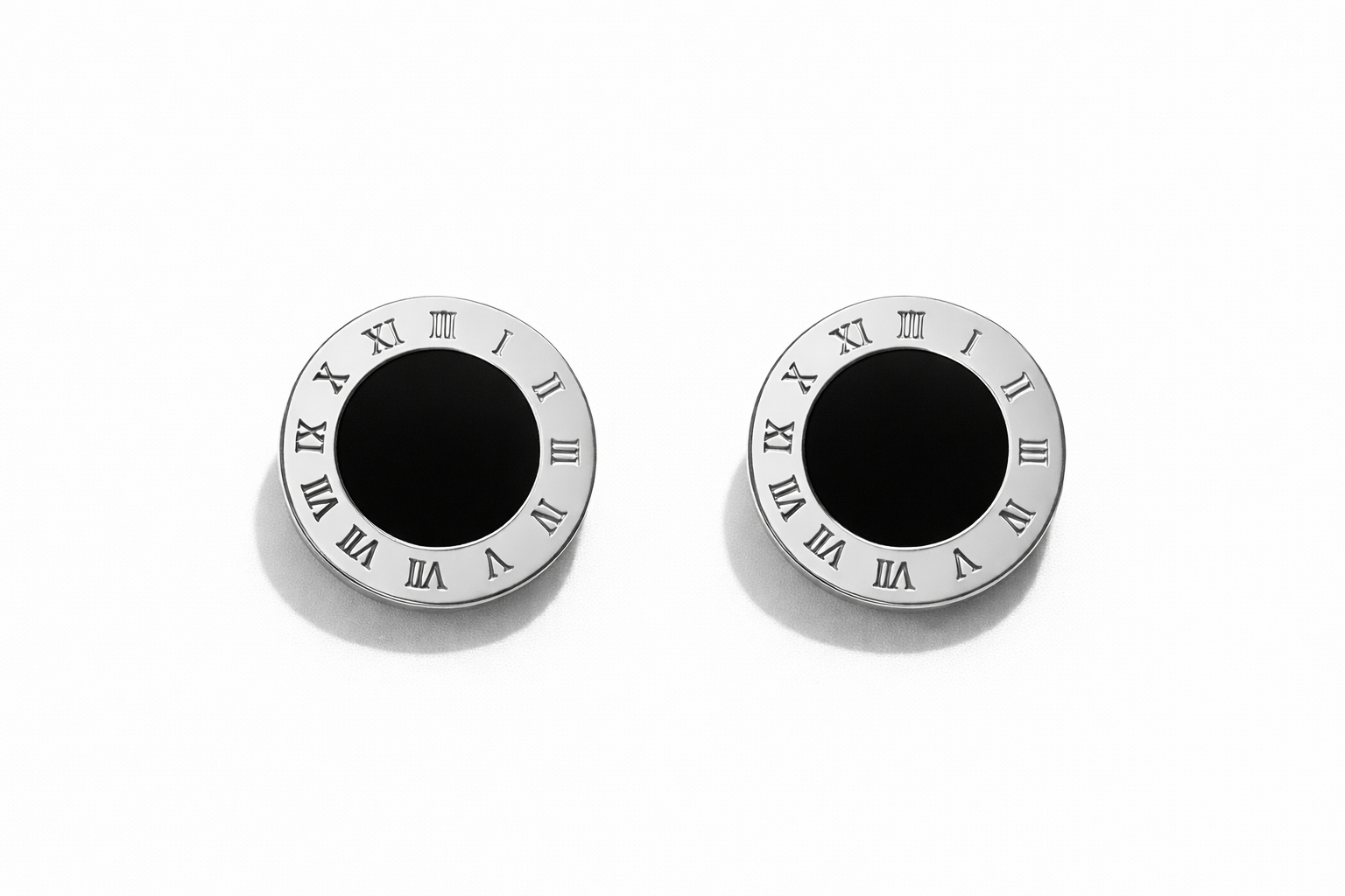 Numeral Pearl Stud Earrings ατσάλινα στρογγυλά σκουλαρίκια με φίλντισι και λατινικούς αριθμούς σε χρυσό ή ασημί – So Cute by Dimi