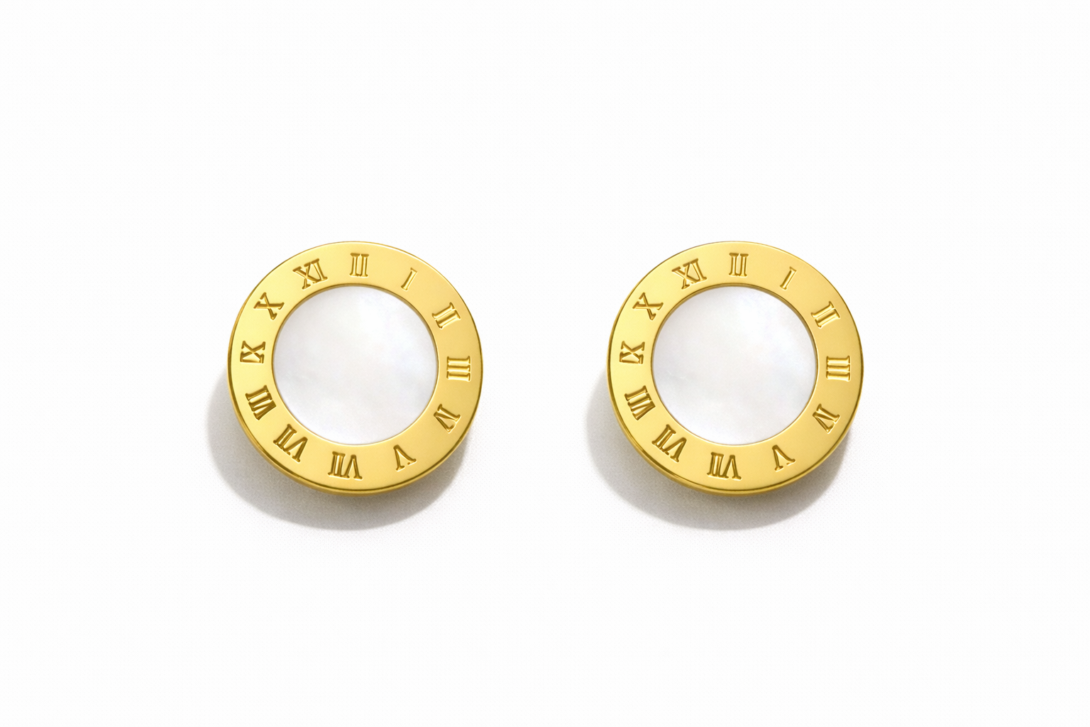 Numeral Pearl Stud Earrings ατσάλινα στρογγυλά σκουλαρίκια με φίλντισι και λατινικούς αριθμούς σε χρυσό ή ασημί – So Cute by Dimi