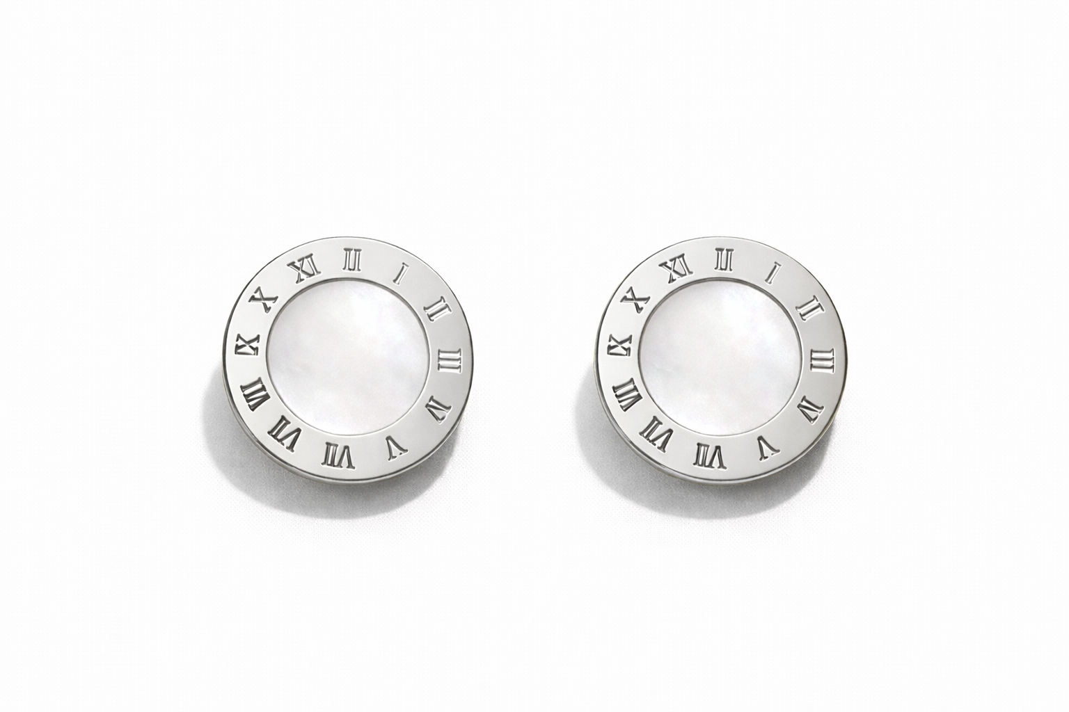 Numeral Pearl Stud Earrings ατσάλινα στρογγυλά σκουλαρίκια με φίλντισι και λατινικούς αριθμούς σε χρυσό ή ασημί – So Cute by Dimi