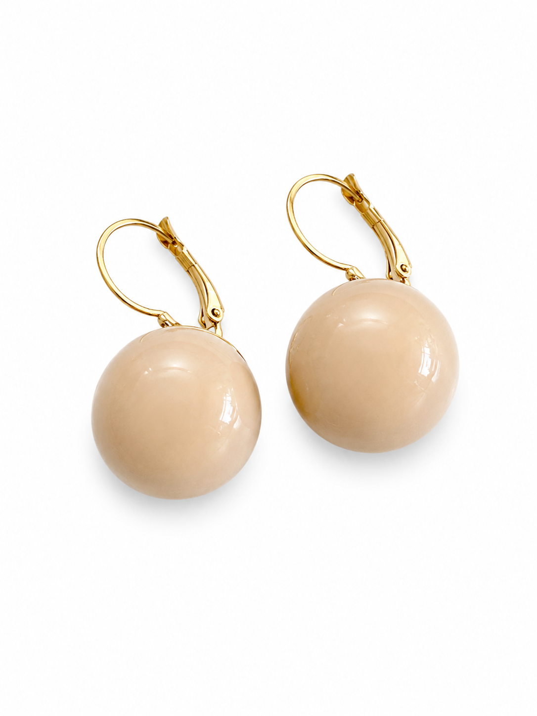 Ατσάλινα χρυσά σκουλαρίκια κρίκοι με glossy resin μπίλια 20mm σε pastel και turquoise αποχρώσεις σε λευκό φόντο