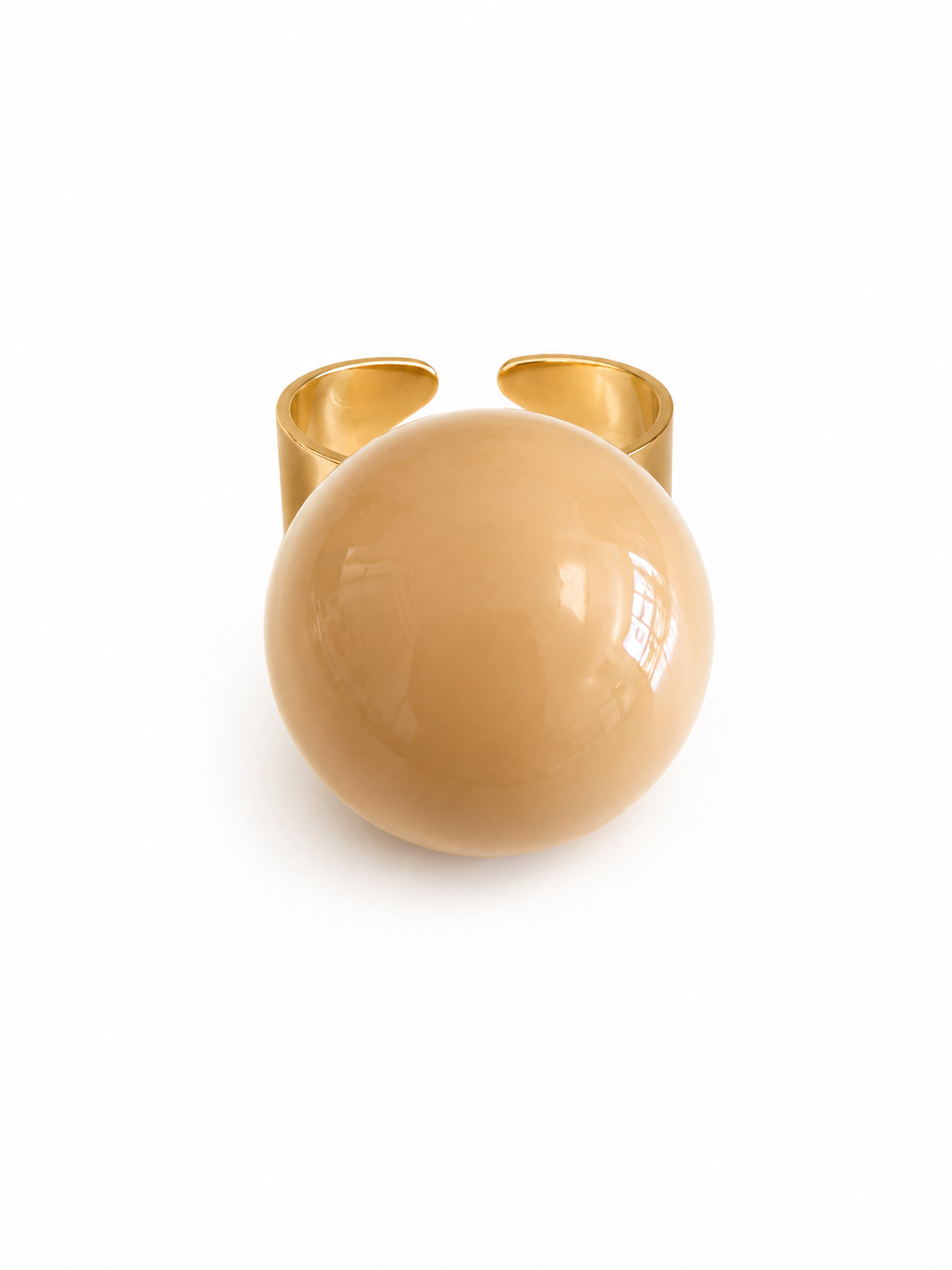 Bubble Pop ατσάλινο statement δαχτυλίδι με glossy σμάλτο σε μπεζ, μπροστινή λήψη σε λευκό φοντο