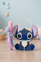 χειροποίητη πασχαλινή λαμπάδα Stitch 2026 με ξύλινο κάδρο και αρωματικό κερί, So Cute by Dimi