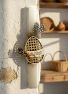 Handmade Easter candle with wooden egg engraving ‘Kalo Pascha’, natural feathers and square candle – country chic style.”