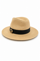 Γυναικείο fedora καπέλο από πλεκτή χάρτινη ίνα με μαύρη κορδέλα και διακοσμητική καρφίτσα σε σχέδιο ματιού.