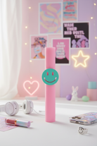 Αρωματική baby pink λαμπάδα 30εκ με πλεξιγκλάς smiley cutout για έφηβα κορίτσια