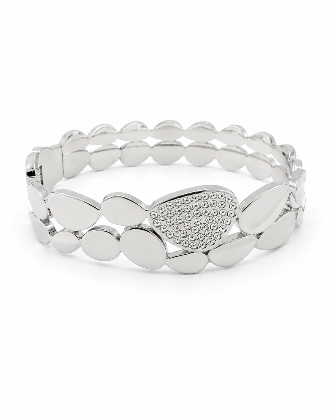 Ατσάλινο bangle βραχιόλι Electra Shine με oval μεταλλικά στοιχεία και λαμπερό μοτίφ ζιργκόν σε ασημί χρώμα σε λευκό φόντο.