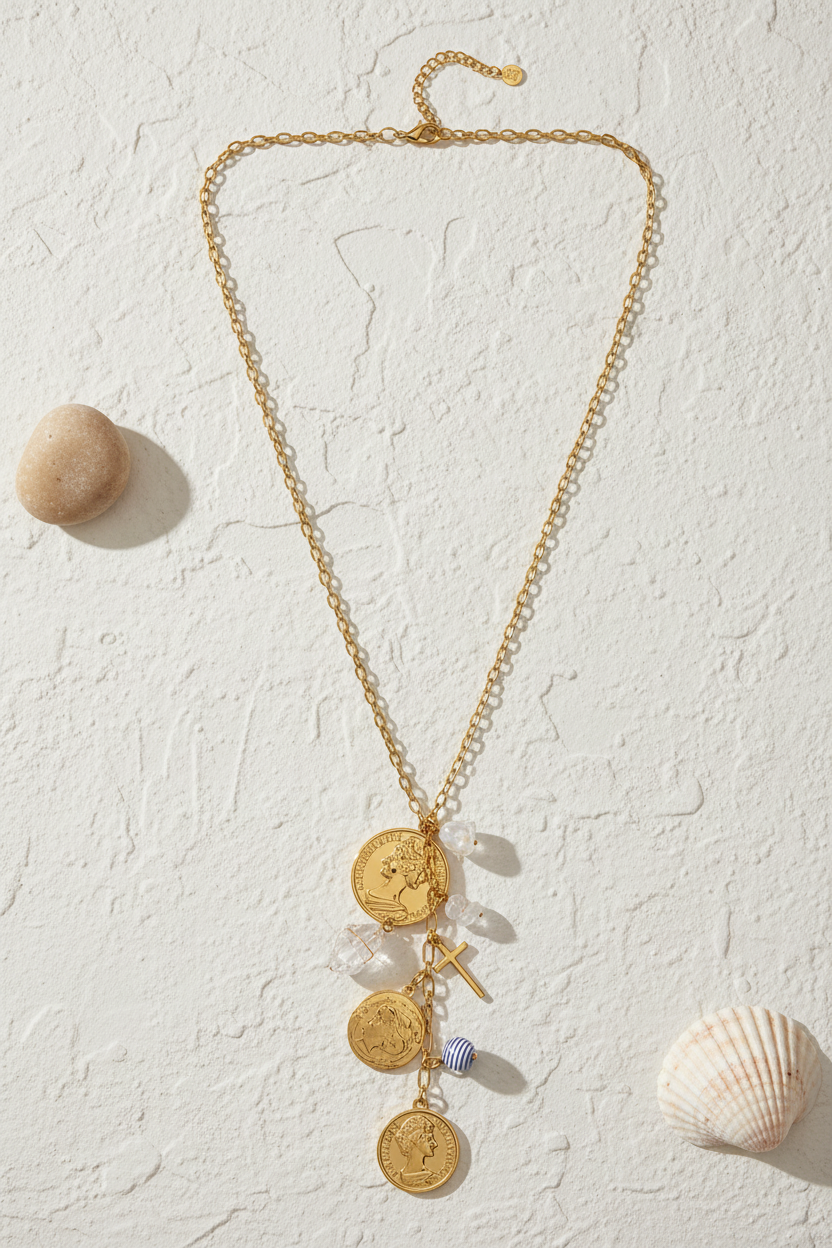 Élira Coin Y Necklace λευκό χρυσό μακρύ κολιέ σε λευκό φόντο full length