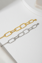Σετ βραχιόλια Form Link Bracelet σε χρυσό και ασημί σε κυκλαδιτικο minimal σκηνικό So Cute by Dimi