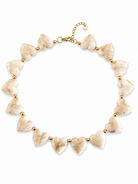 Marbella Hearts Summer Necklace σε Beige με καρδιές από ρητίνη και ατσάλι σε λευκό φόντο