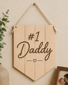 Προσωποποιημένο ξύλινο διακοσμητικό #1 Daddy με χάραξη ονομάτων από τη So Cute By Dimi.