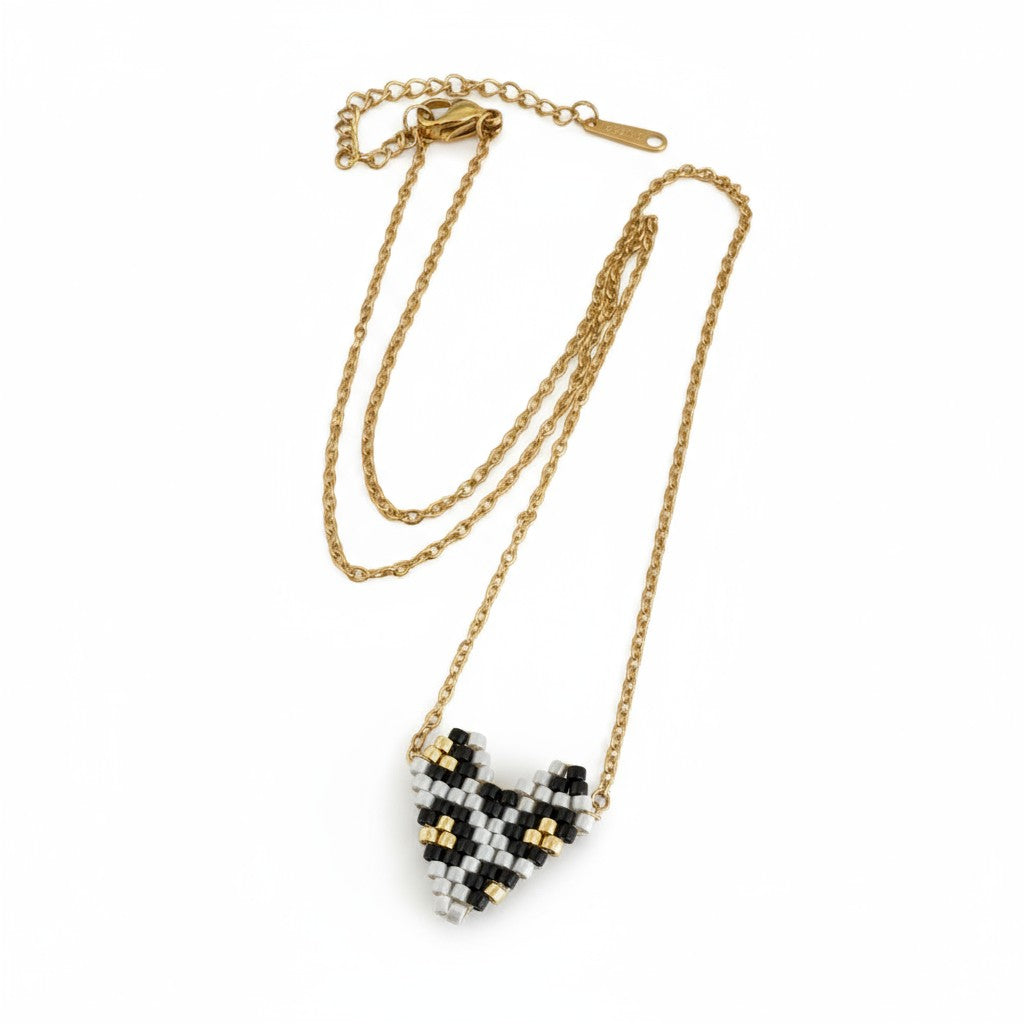 Wild Heart – Ατσάλινο κολιέ με καρδιά Miyuki σε animal print  So Cute by Dimi.