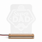 LED φωτιστικό Super Dad Badge από διάφανο plexiglass με χάραξη laser και δυνατότητα προσωποποίησης από τη So Cute By Dimi.